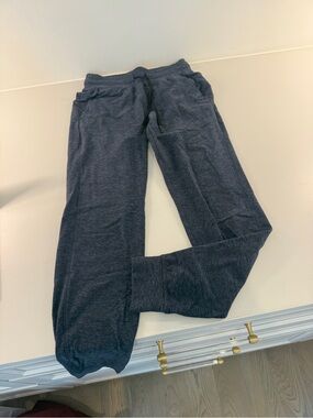 lululemon athletica Women's Dark Heather Navy Jogger Pants Ready to RULU